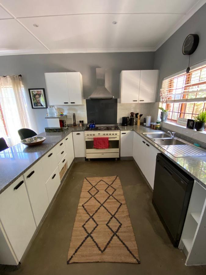 Cosy And Unique Family Retreat In Hout Bay Villa Kapstaden Exteriör bild