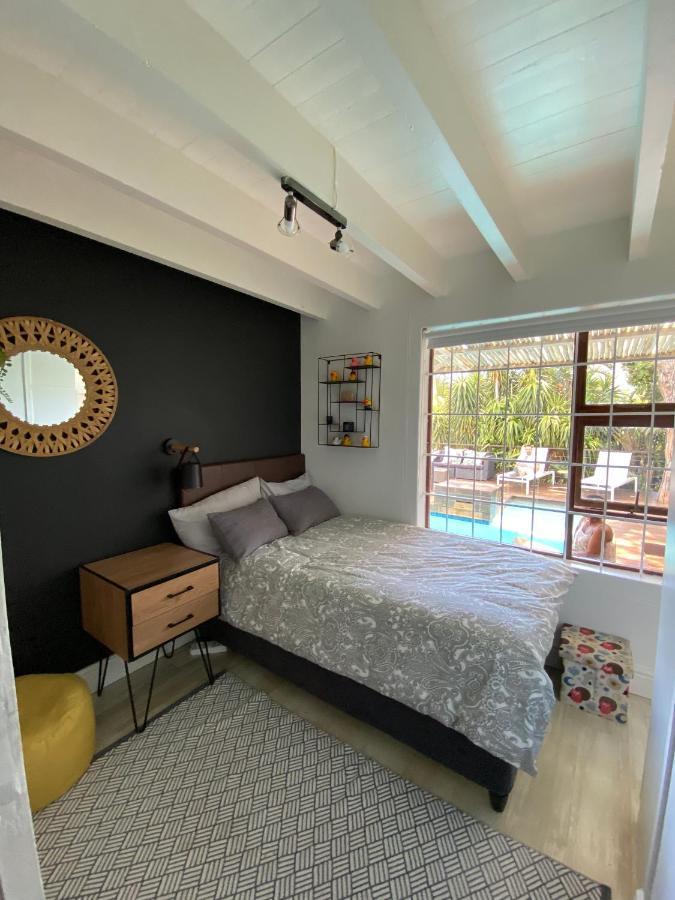 Cosy And Unique Family Retreat In Hout Bay Villa Kapstaden Exteriör bild